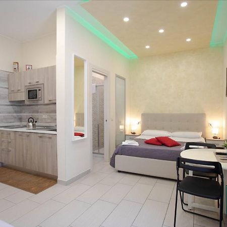 Room25Mq Picasso 세르콜라 외부 사진