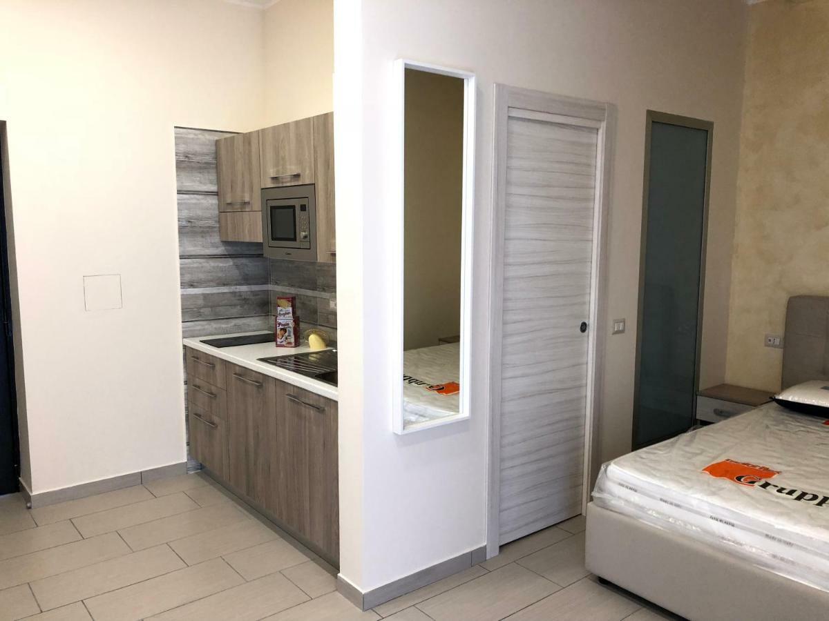 Room25Mq Picasso 세르콜라 외부 사진