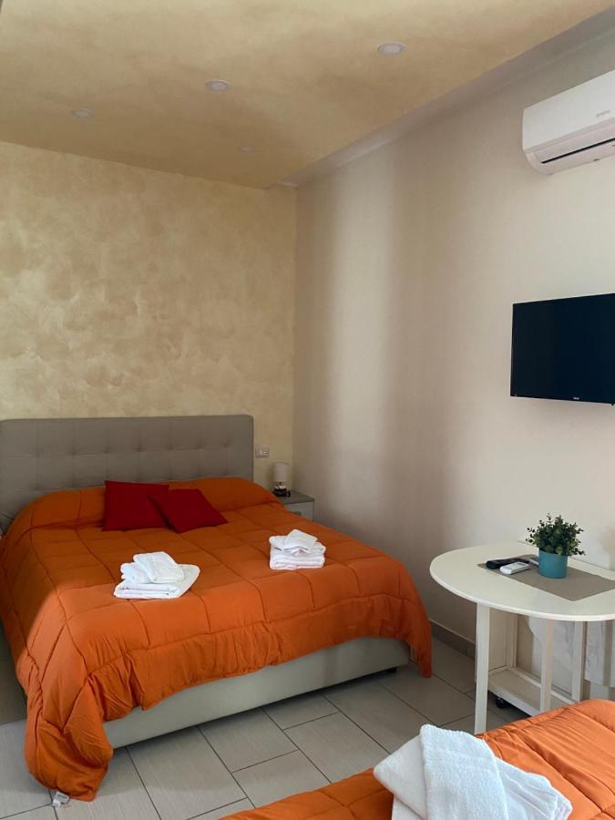 Room25Mq Picasso 세르콜라 외부 사진