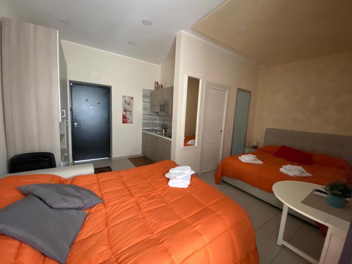 Room25Mq Picasso 세르콜라 외부 사진